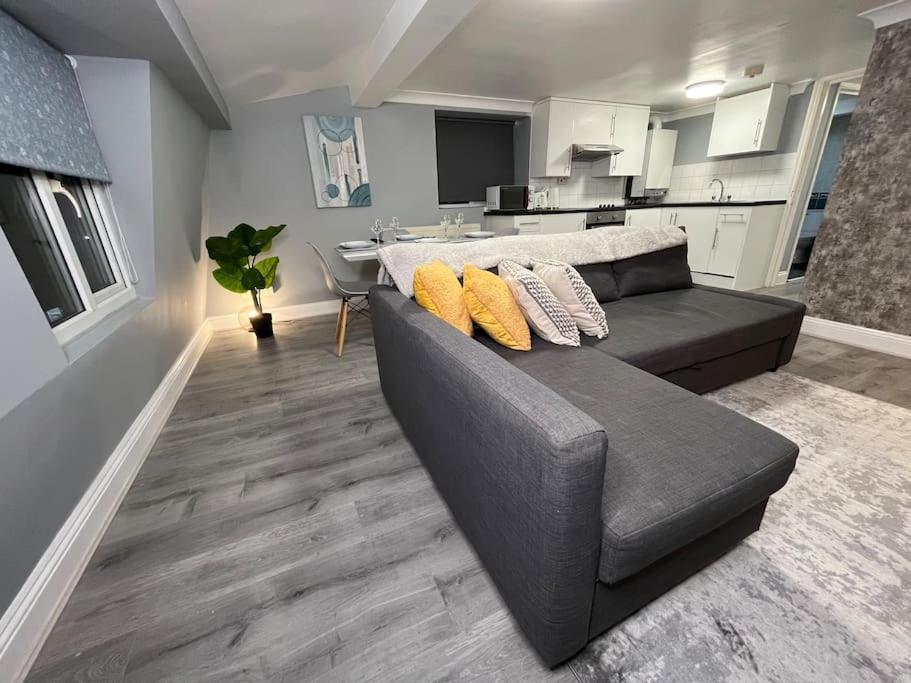 Modern With Stylish Terrace - Your London Oasis! Eksteriør bilde